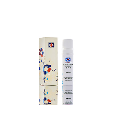 潘集会下雨的乳液